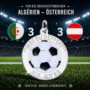 Silberner Fußballanhänger mit Gravur „Bist du deppert“ und Inschrift ALG-AUT 3:3 als originelles Geschenk für Fußballfans.